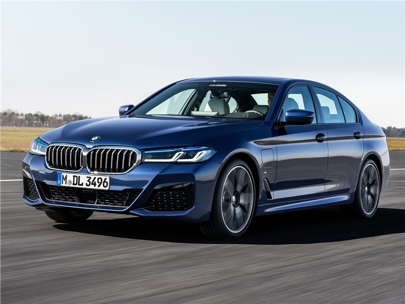 obzor bmw 5 series roskosh i sovremennye tehnologii